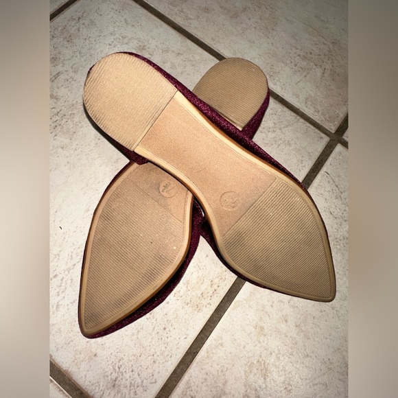 Purple plum velvet pointy flats women’s shoes used and well loved very pretty - Picture 13 of 16